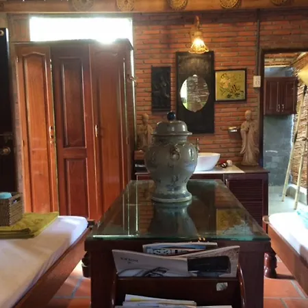 Charming Countryside Homestay Ben Tre Exterior photo